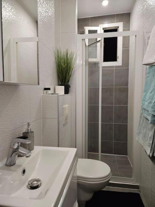 Appartement Proche Metro Paris Pantin Exterior photo